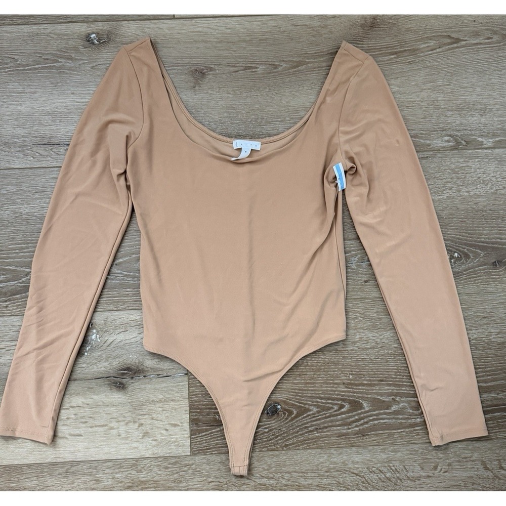 Leith Women's Nude Scoop Neck Long Sleeve Thong‎ Bodysuit Size Medium